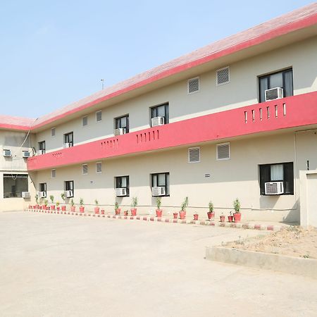 Pacific Inn Suryansh Hotel Gurgaon Extérieur photo