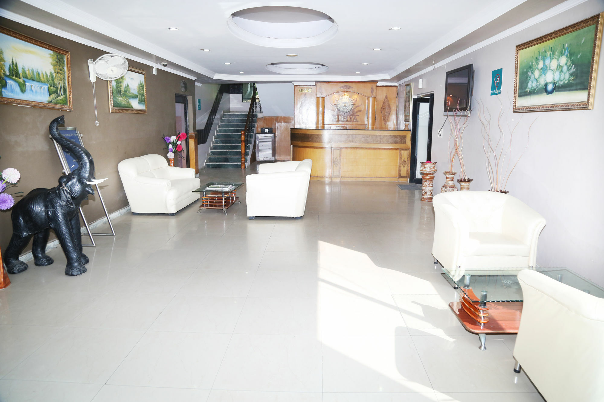 Pacific Inn Suryansh Hotel Gurgaon Extérieur photo